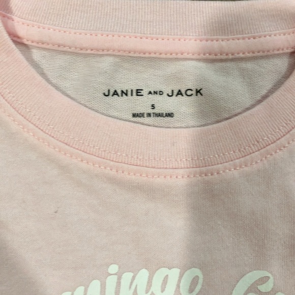 New! EMBROIDERED FLAMINGO GOLF TEE - Picture 4 of 8